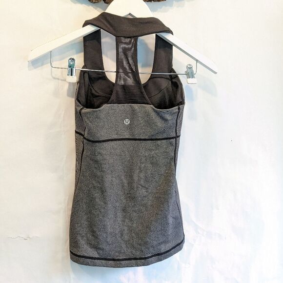 LULULEMON top size 4 in EUC - Picture 3 of 3